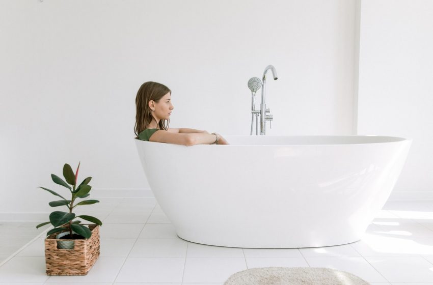  Tips to Create Your Own Relaxing Bathroom Experience