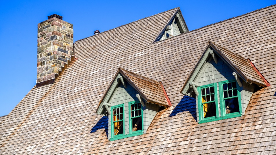 Why Cedar Roofs Are a Smart Investment for Homeowners? Smart Investment